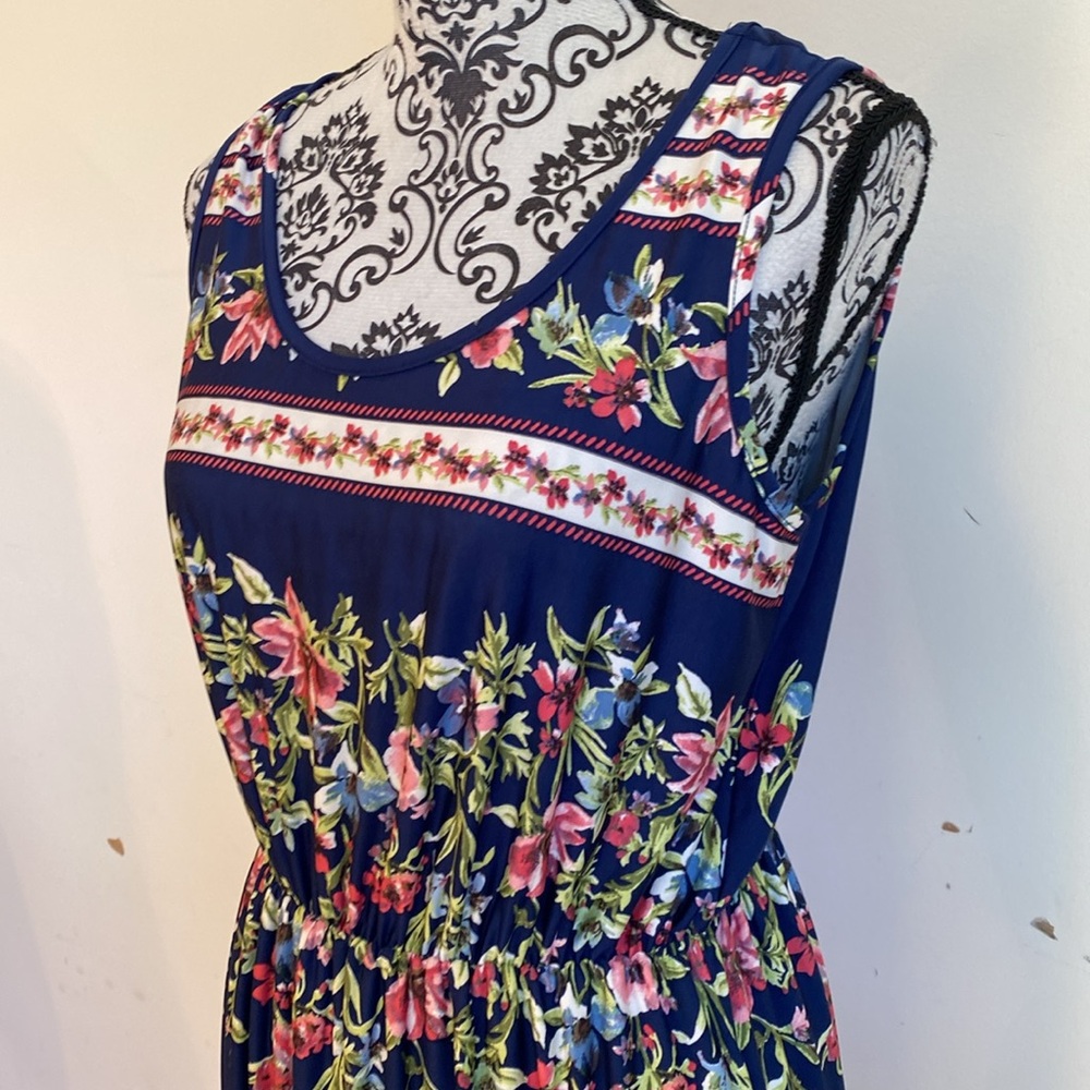 White Birch Sleeveless Floral Print Maxi Dress Size Medium - Picture 7 of 14